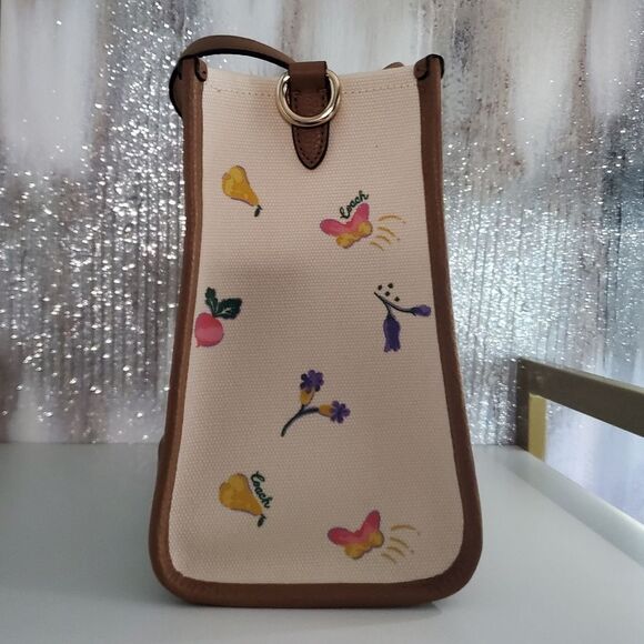 Coach Garden/Veggie Print Dempsey Carryall - Picture 6 of 12